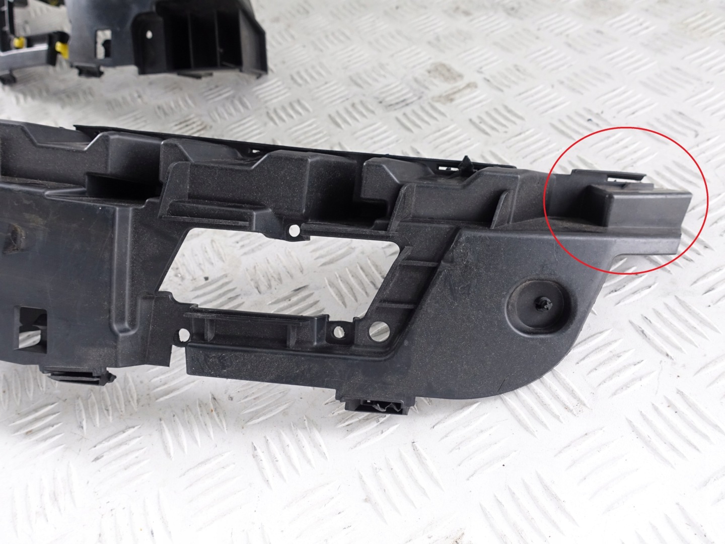 JAGUAR F-PACE 16- STOSSSTANGENHALTERUNG HALTER DER STOSSSTANGE P ODER L