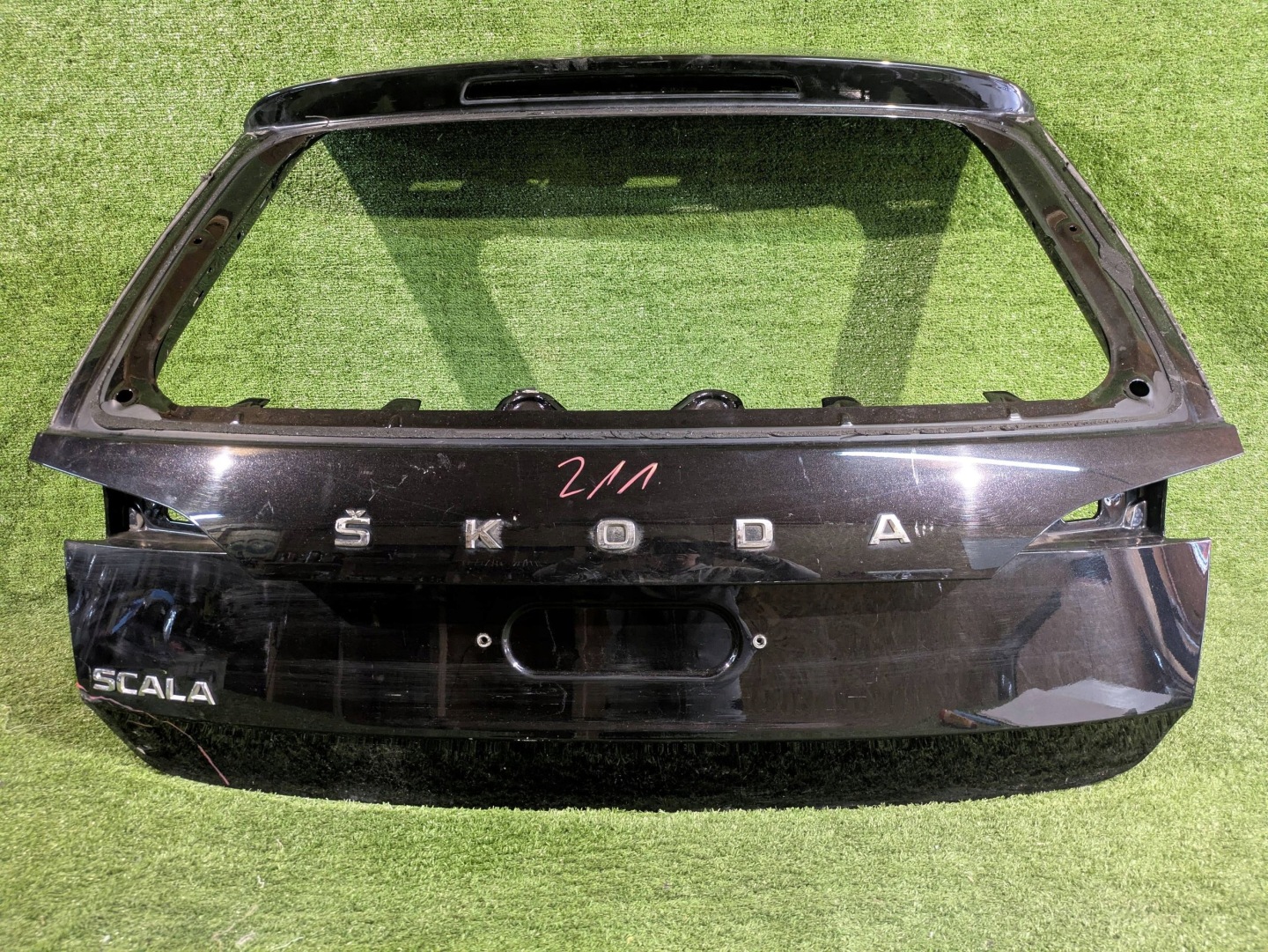 boot doors rear part boot SKODA SCALA NR.211