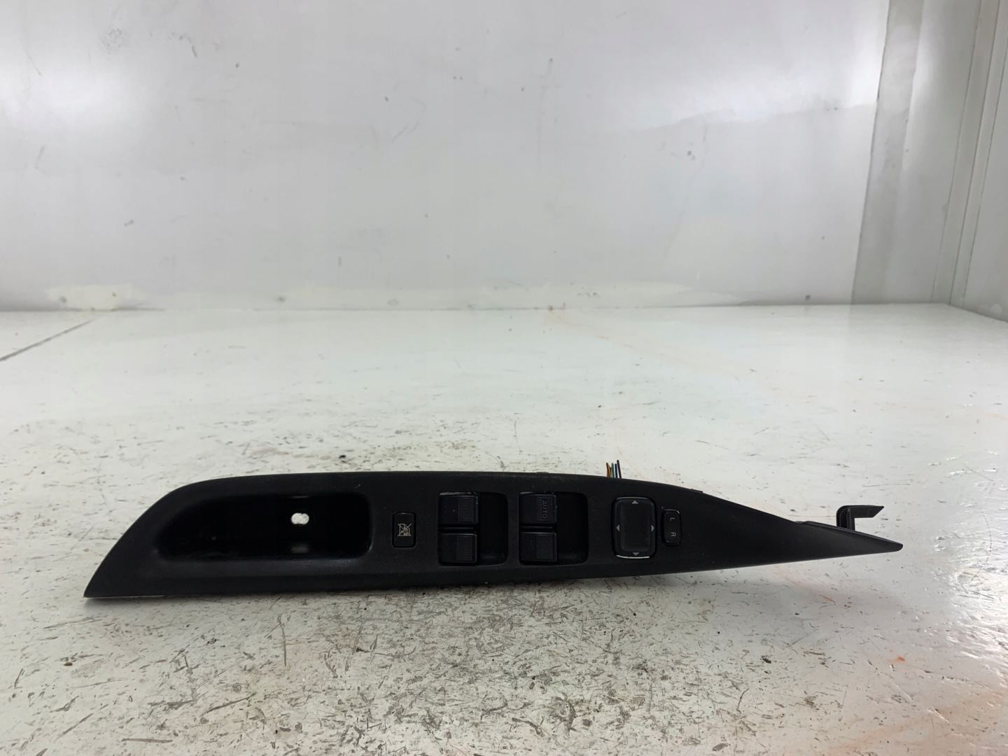 MAZDA 6 GG PANEL vitre gauche avant