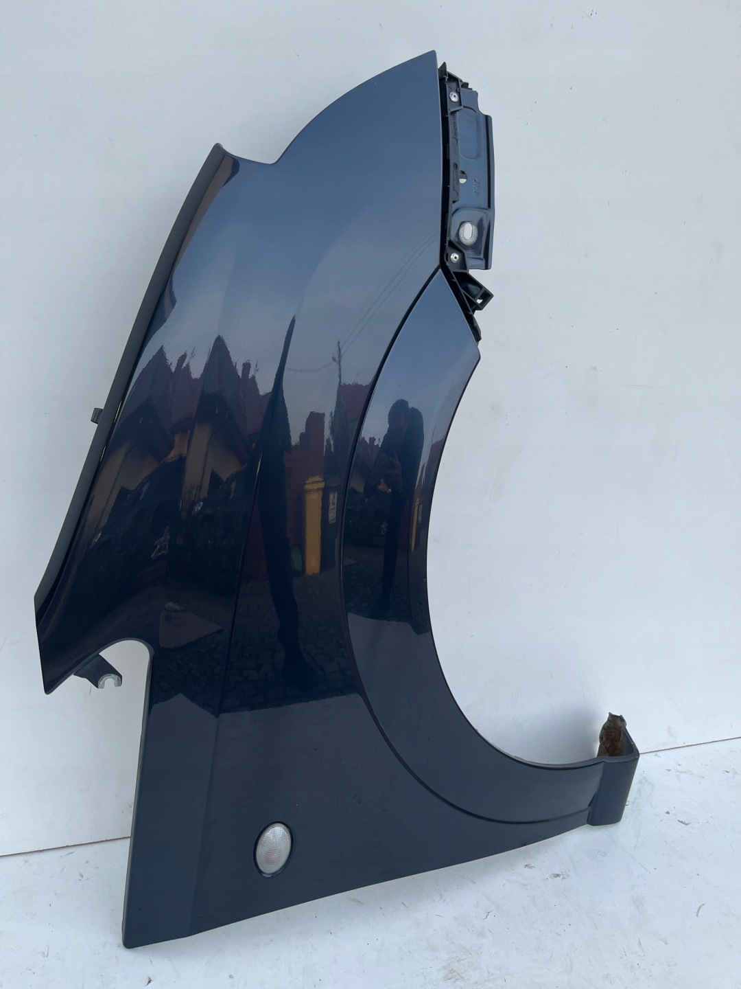 fender right front Opel MERIVA A Z168 03-10r.