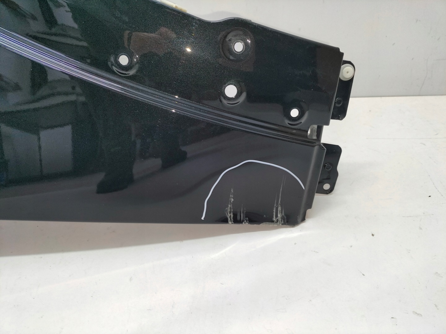 fender front front right BMW XM G09 22