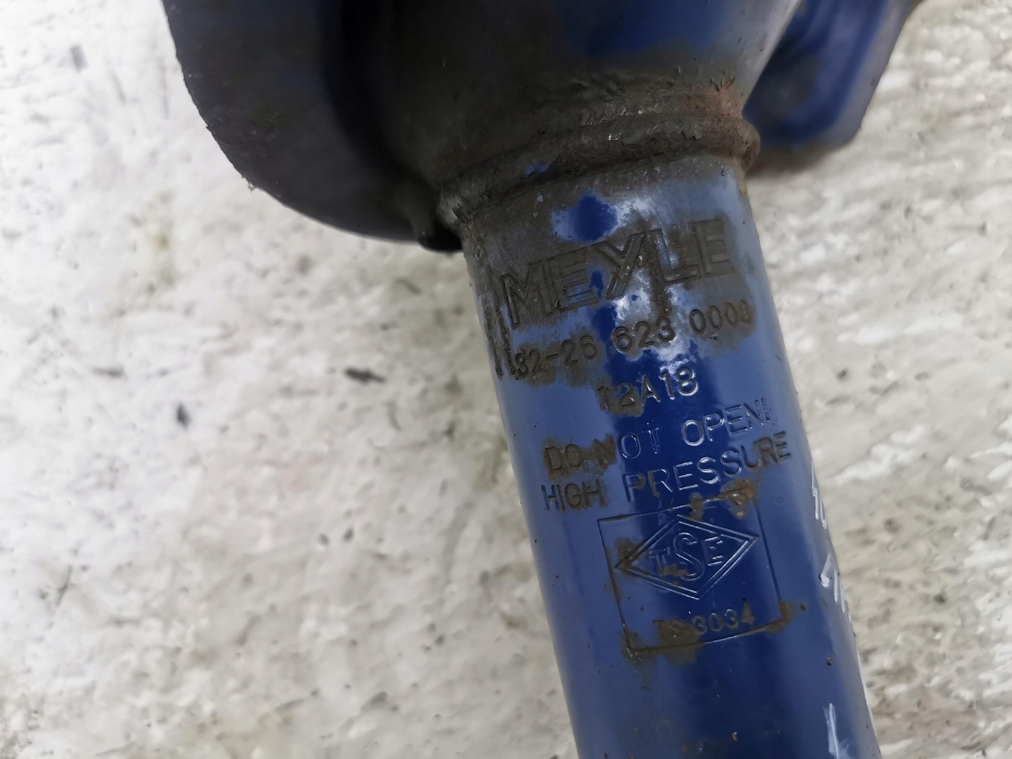 shock absorber left front PEUGEOT 4007 2.2 HDI 156KM