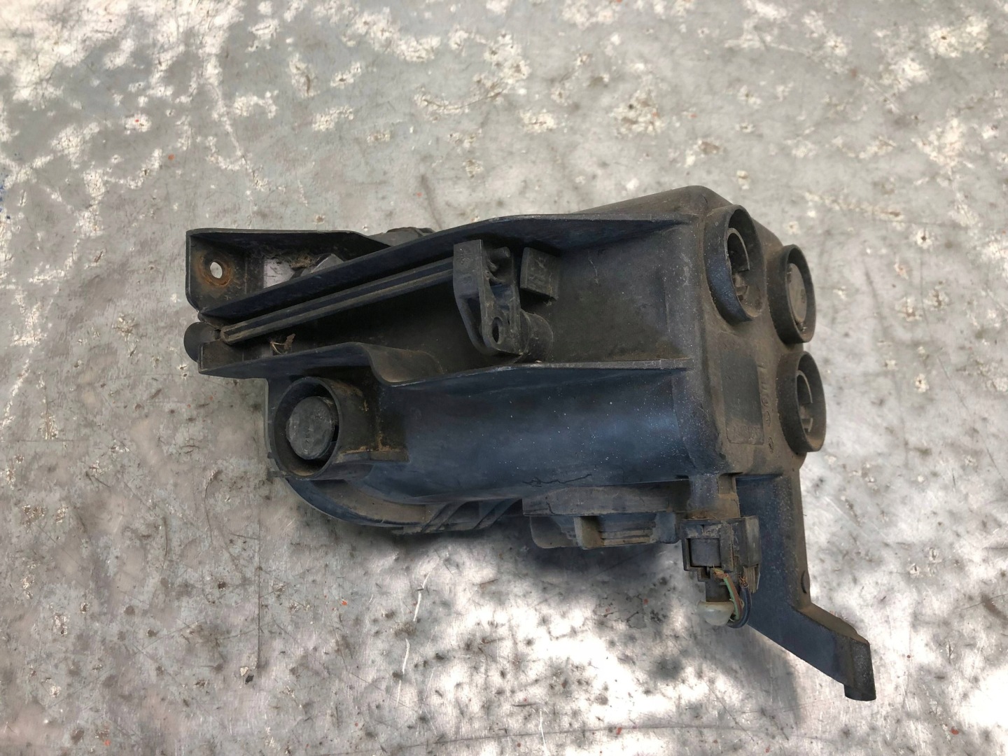 fog light left front OPEL ASTRA H 301392437