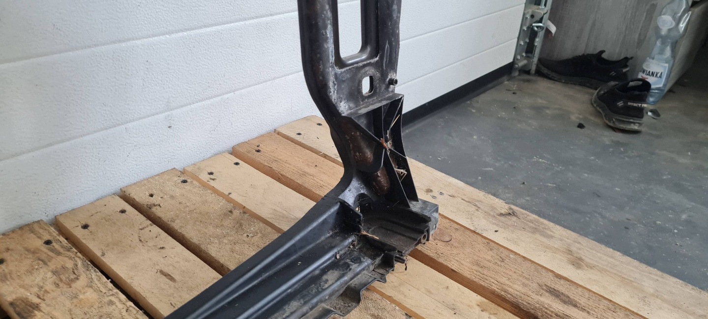 Q5 8R SQ5 LIFT support panel for radiators pillar iron ORG 8R0805594C