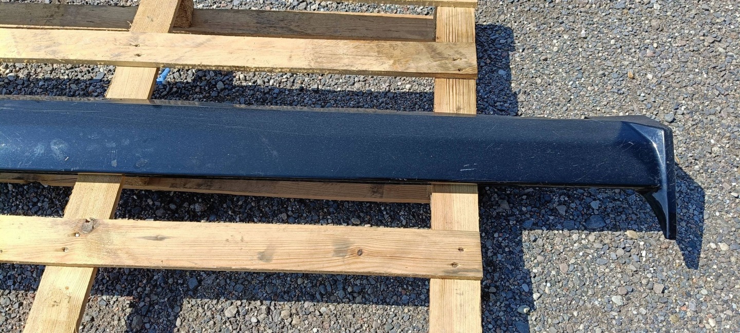 threshold moulding cap threshold left Ford Mustang 2005-2009