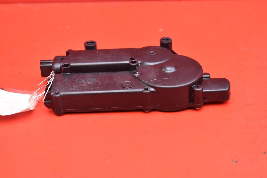 mini motor control seat left rear part 1493880-00-C TESLA MODEL Y 20
