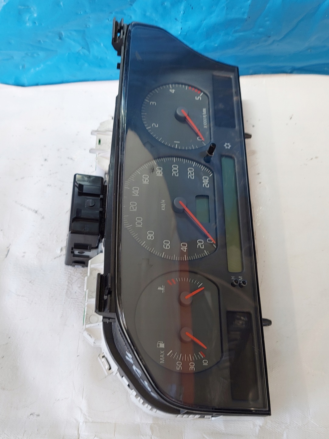 dials clock VOLVO V70 and 2.5 TDI 9472523