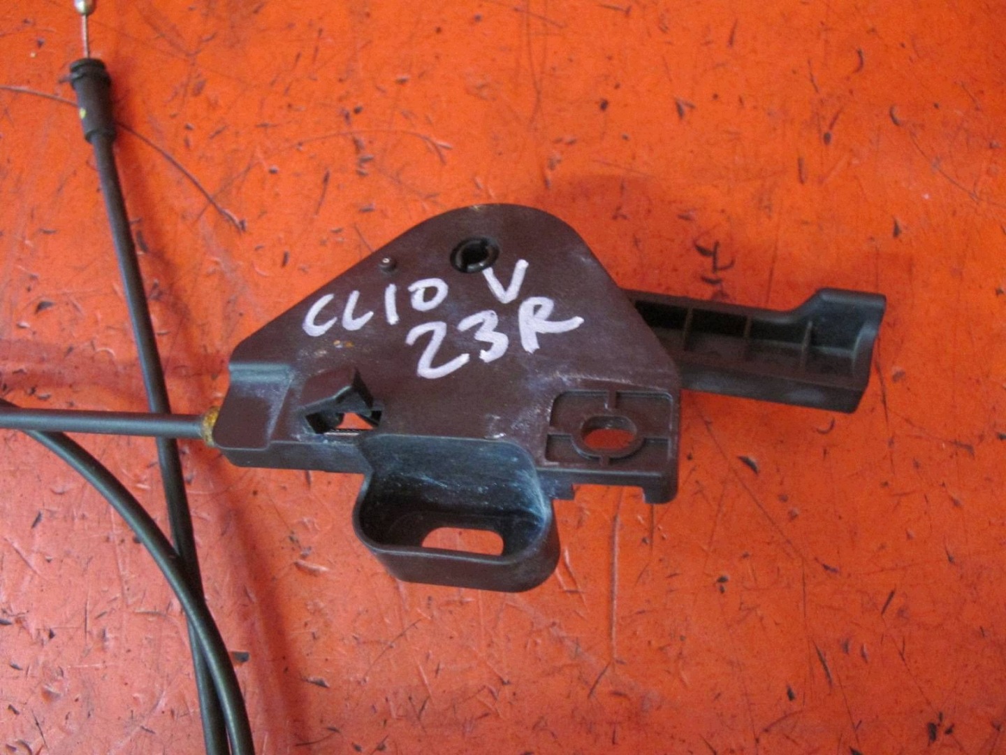 RENAULT CLIO 5 V B7 2019- poignée poignée levier corde pour l'ouverture du capot