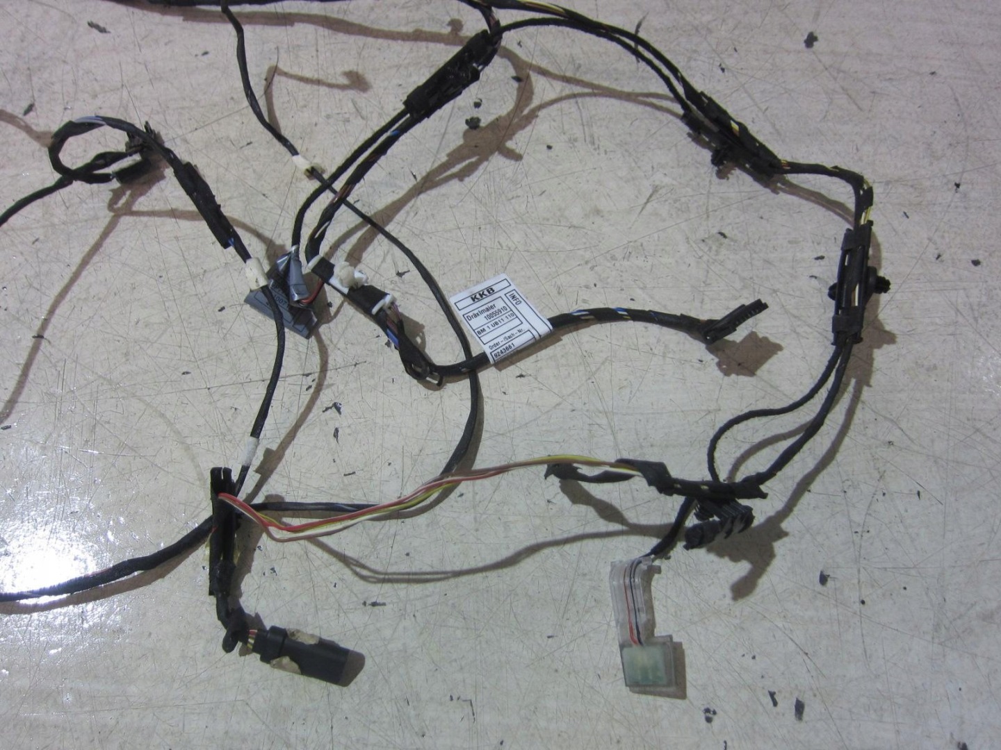 BMW X3 F25 bundle door PRAWYCH front 61129252388