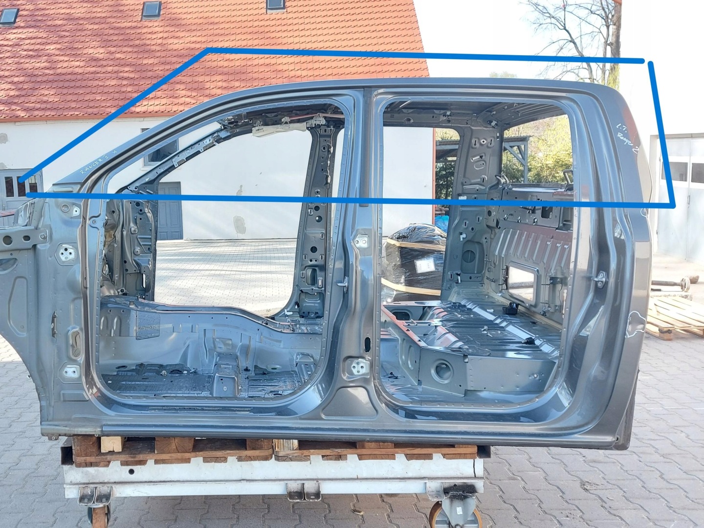 Ford Ranger X 6 VI 2024r dach lang säule blende abdeckung 2AB