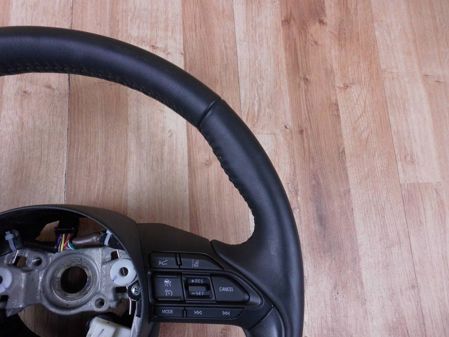 Toyota Yaris IV steering wheel, heated heated