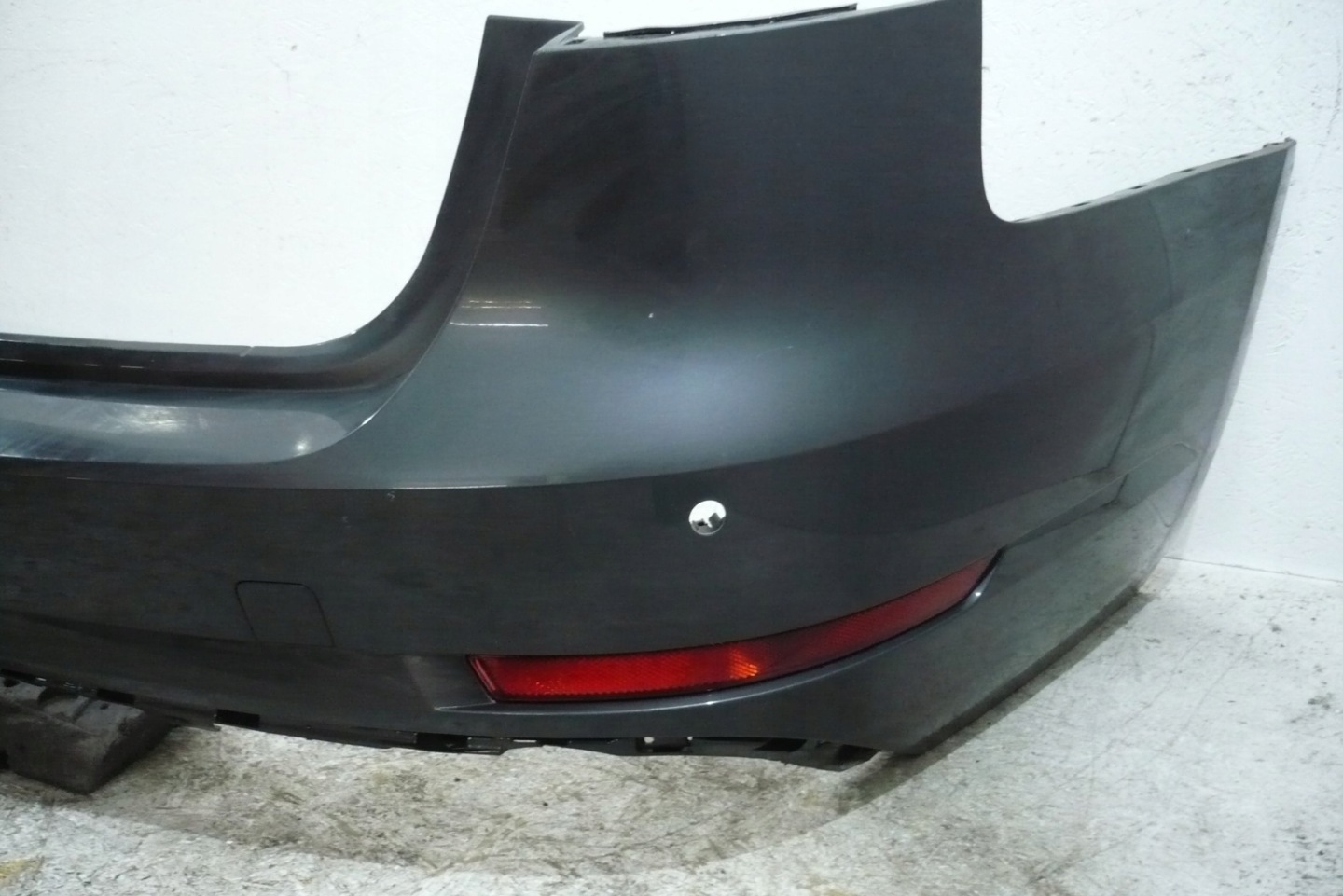 Audi A4 B9 kombi bumper rear part
