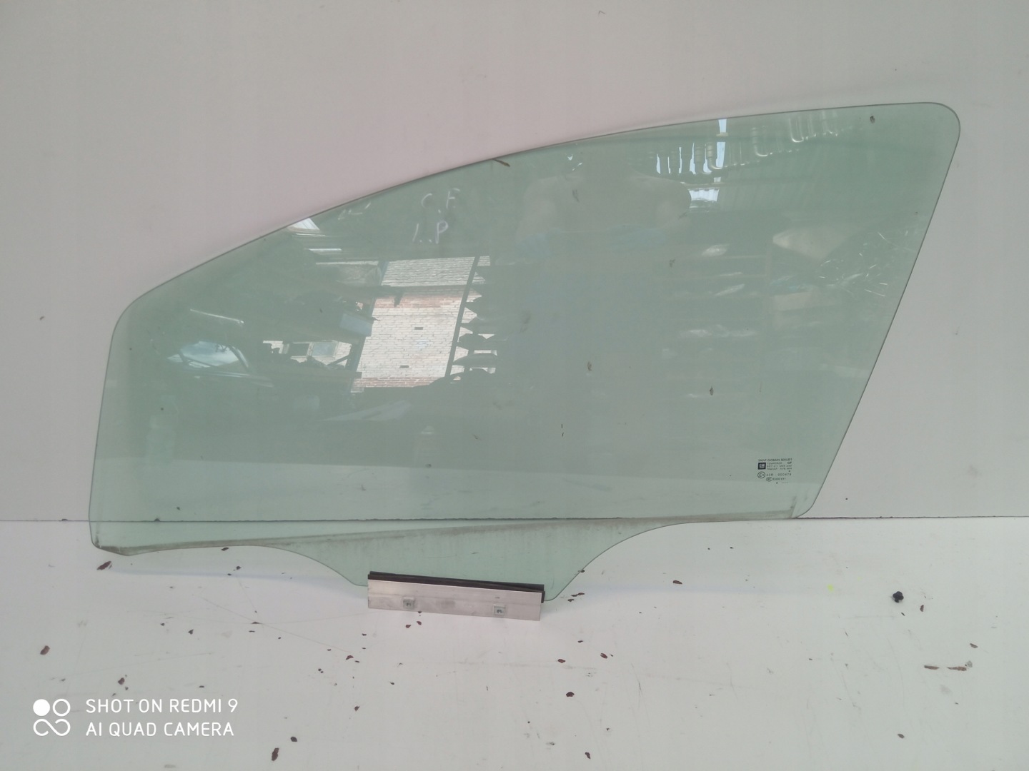 OPEL CORSA E 5D door window door left front 18R