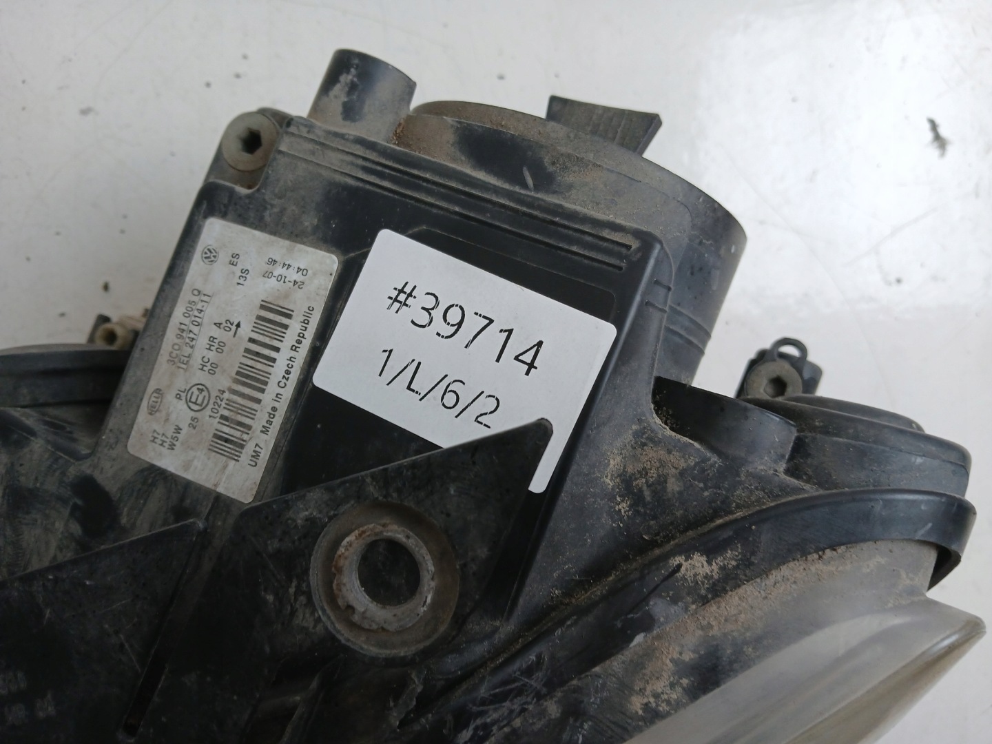 VW PASSAT B6 light left front 3C0941005Q lens