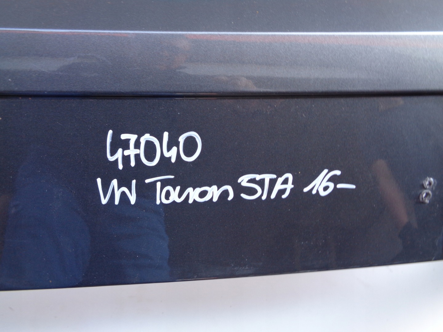 Frontstoßstange VW TOURAN 5TA 16- NR 47040