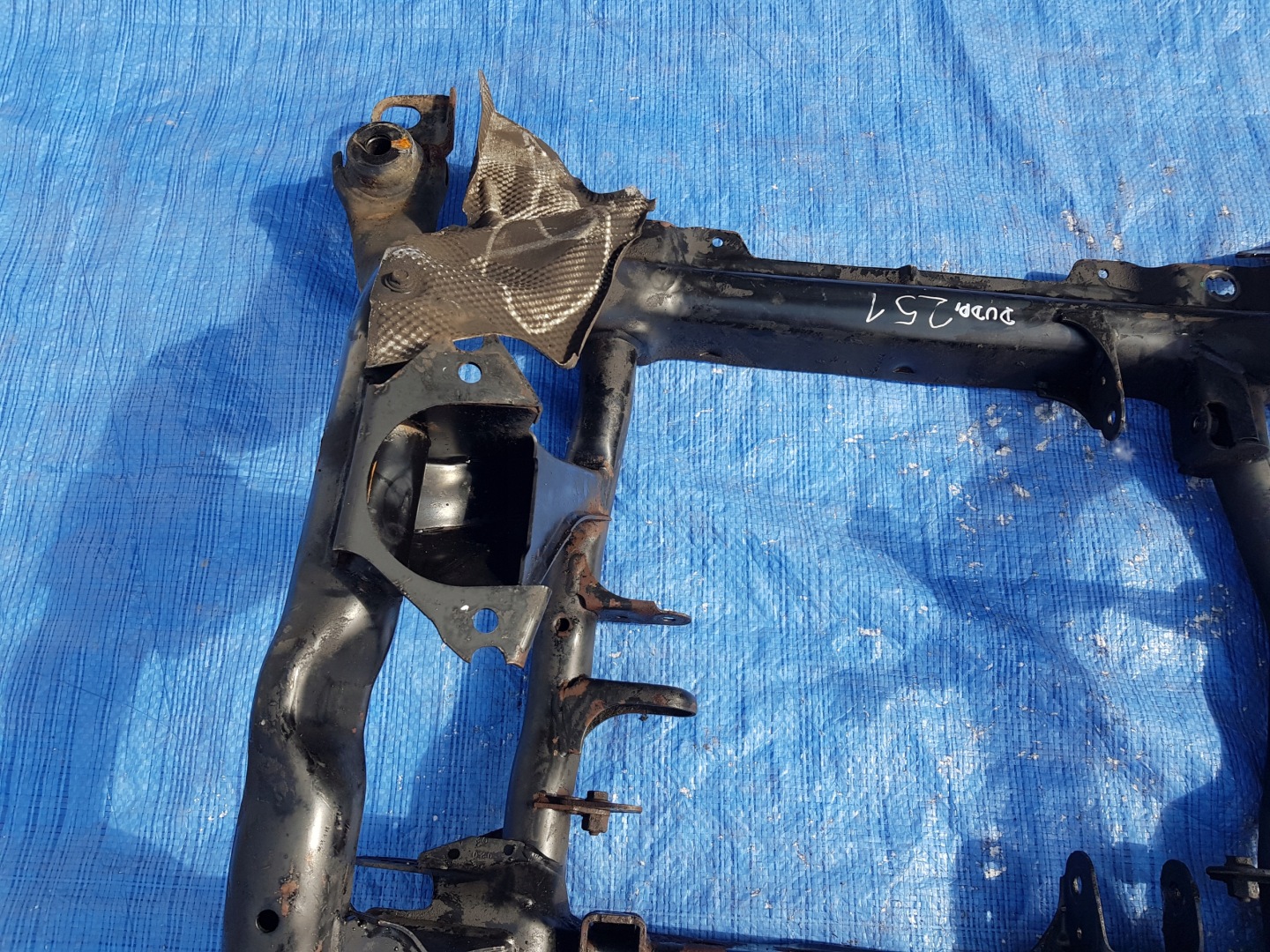 axle beam front of the engine MERCEDES W251 sider subframe axle beam