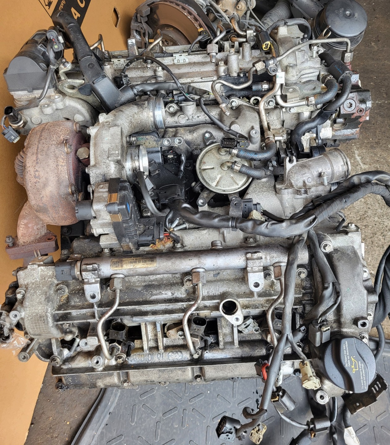 engine unprotected pillar MERCEDES ML W164 320 CDI 642940 OE 190tys.km.