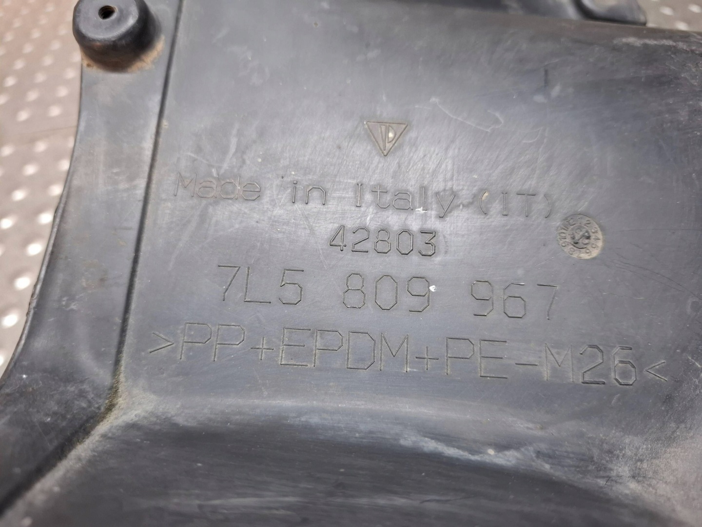 cover chassis left front 7L5809967 PORSCHE CAYENNE and 7L5