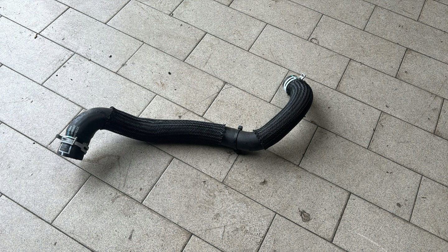 prijenos crijevo vode RENAULT ARKANA 1.3 TCE 215014324R