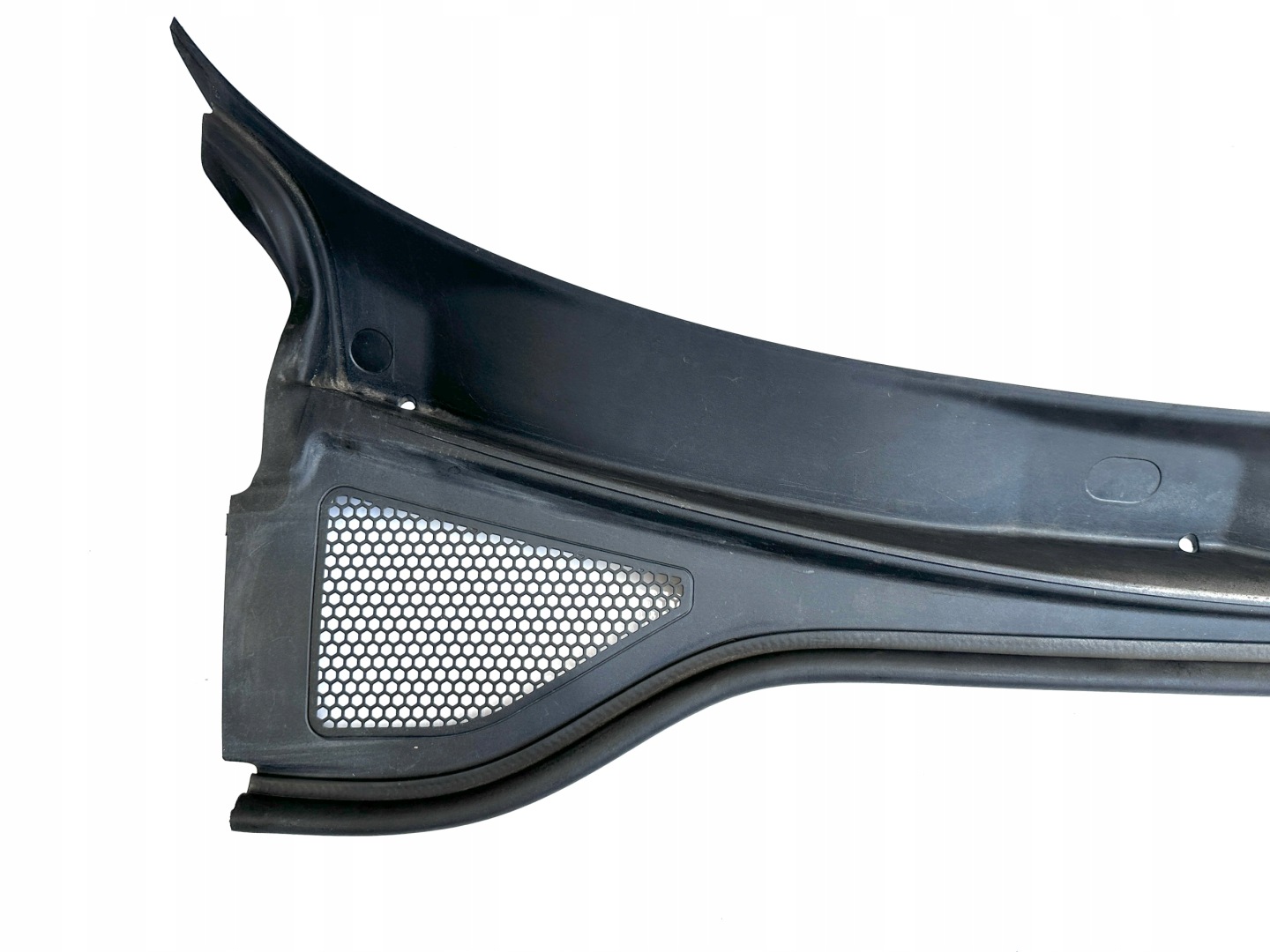 AUDI A3 8V Sportback cover under the window torpedo