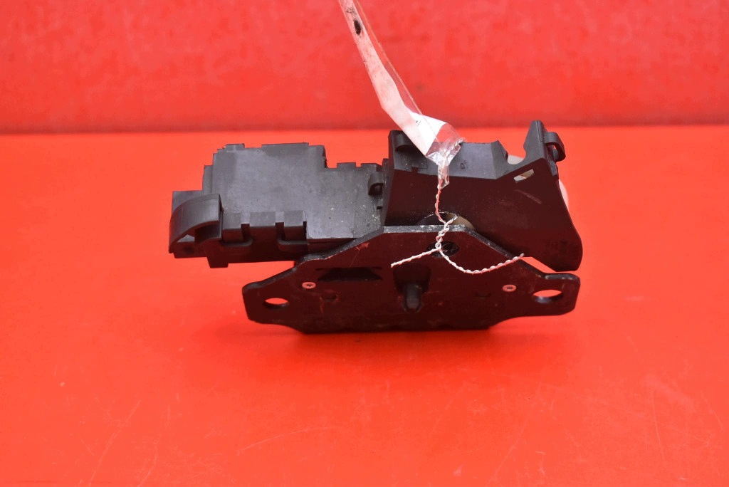 lock bonnet rear part boot 8P4827505C AUDI A6 C6 KOMBI 04-08