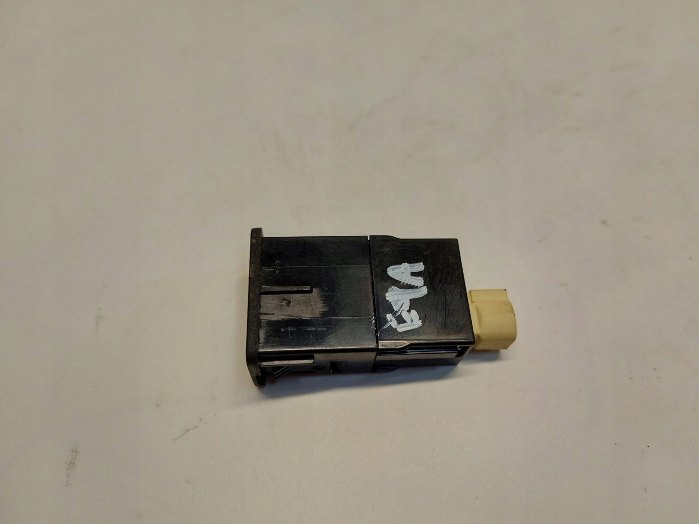 Mercedes EQA 250+ W243 Adapter, Stecker PORT USB A2478206301