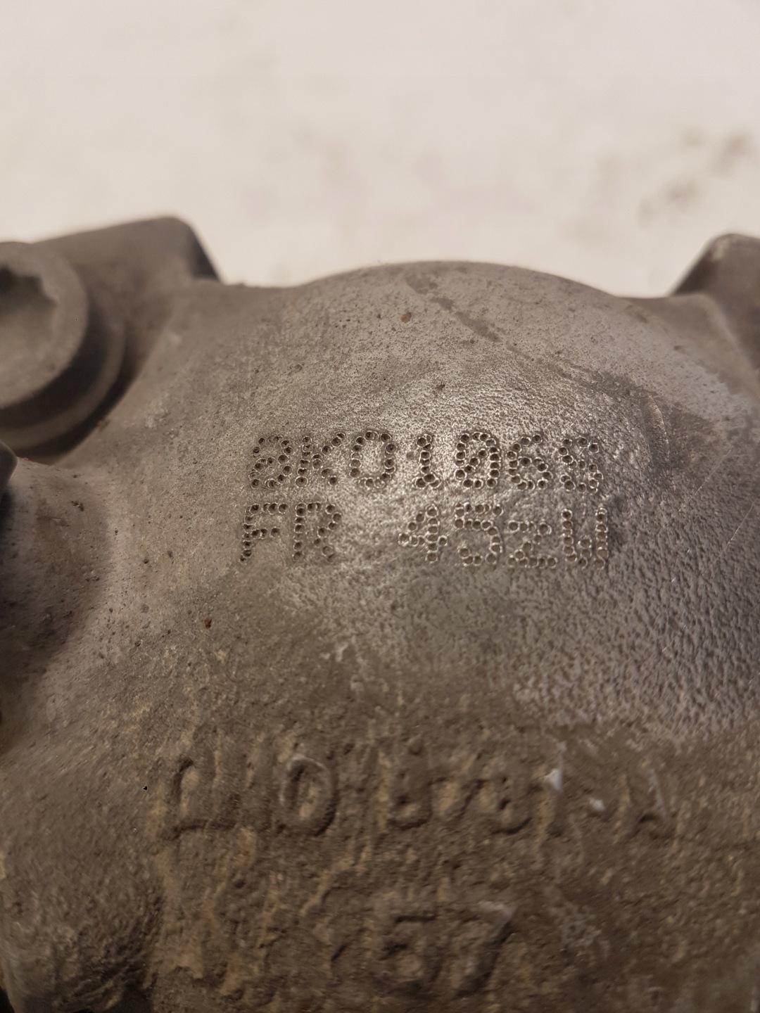 caliper brake right front AUDI A4 B8 A5 8K0106S