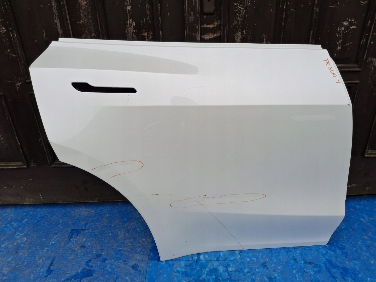 door right rear. TESLA MODEL Y 2020R->