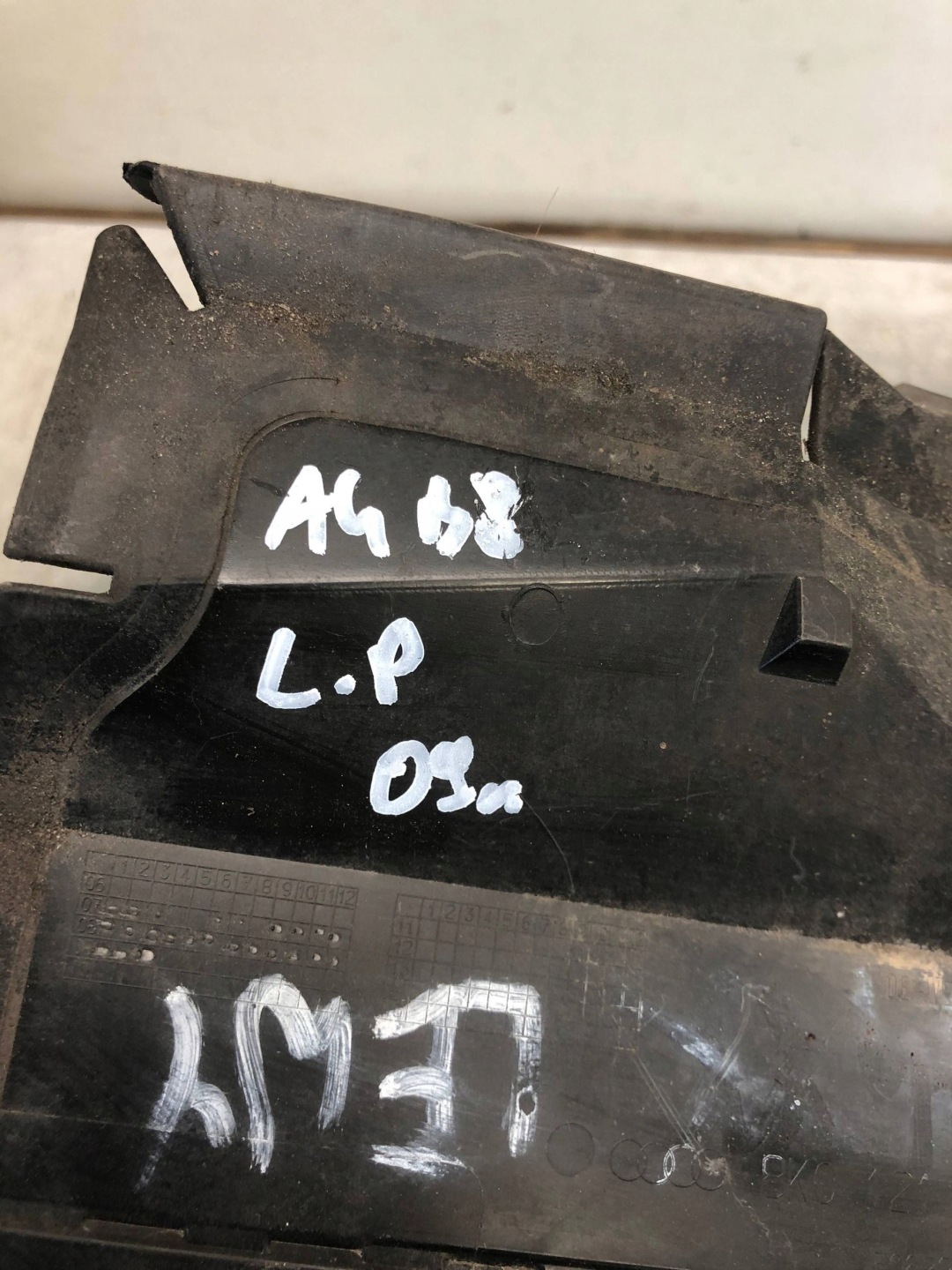 steering wheel, air hose left front AUDI A4 B8 8K0121283K