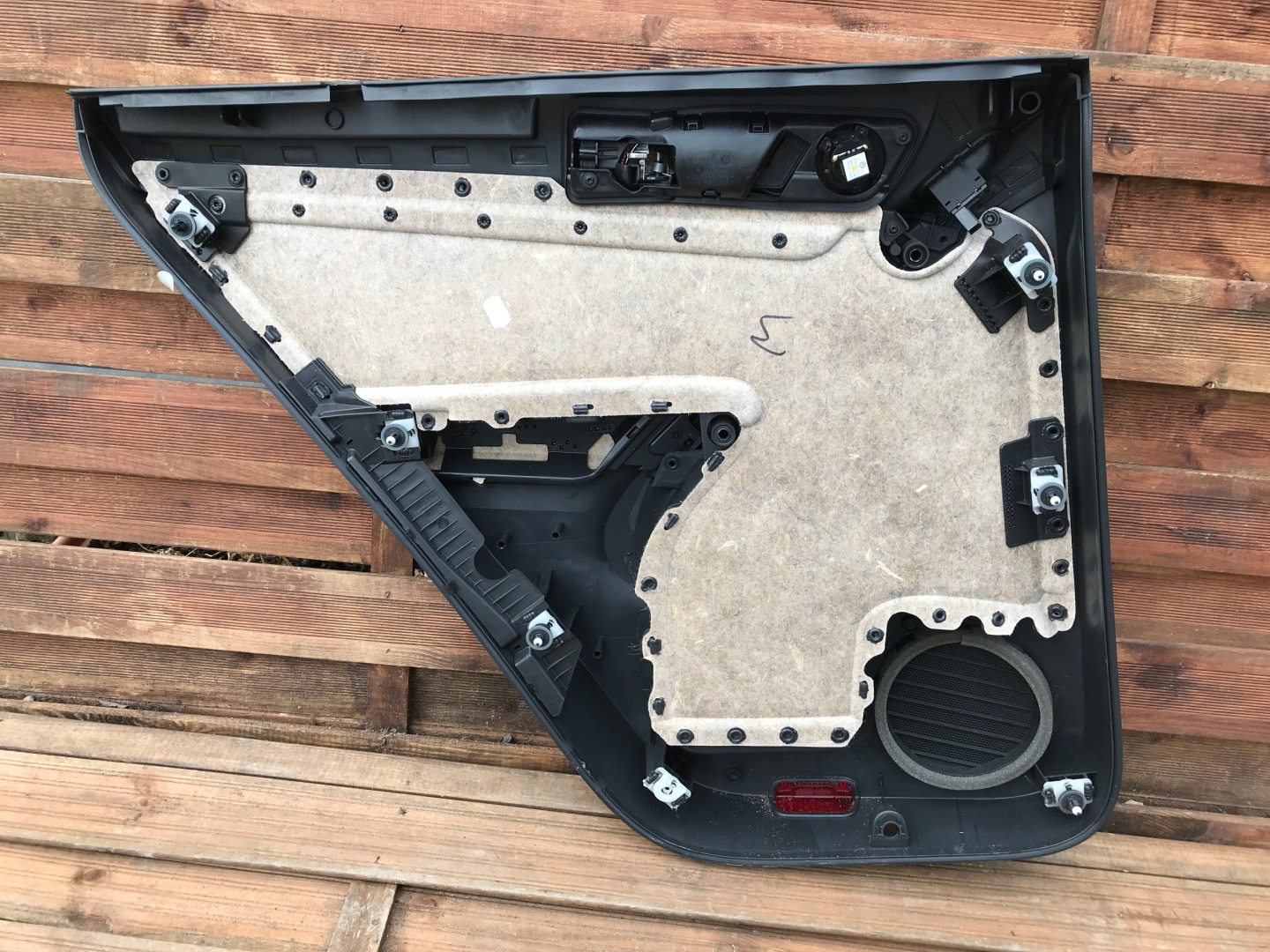 side door right rear part VW TIGUAN 5N0867212