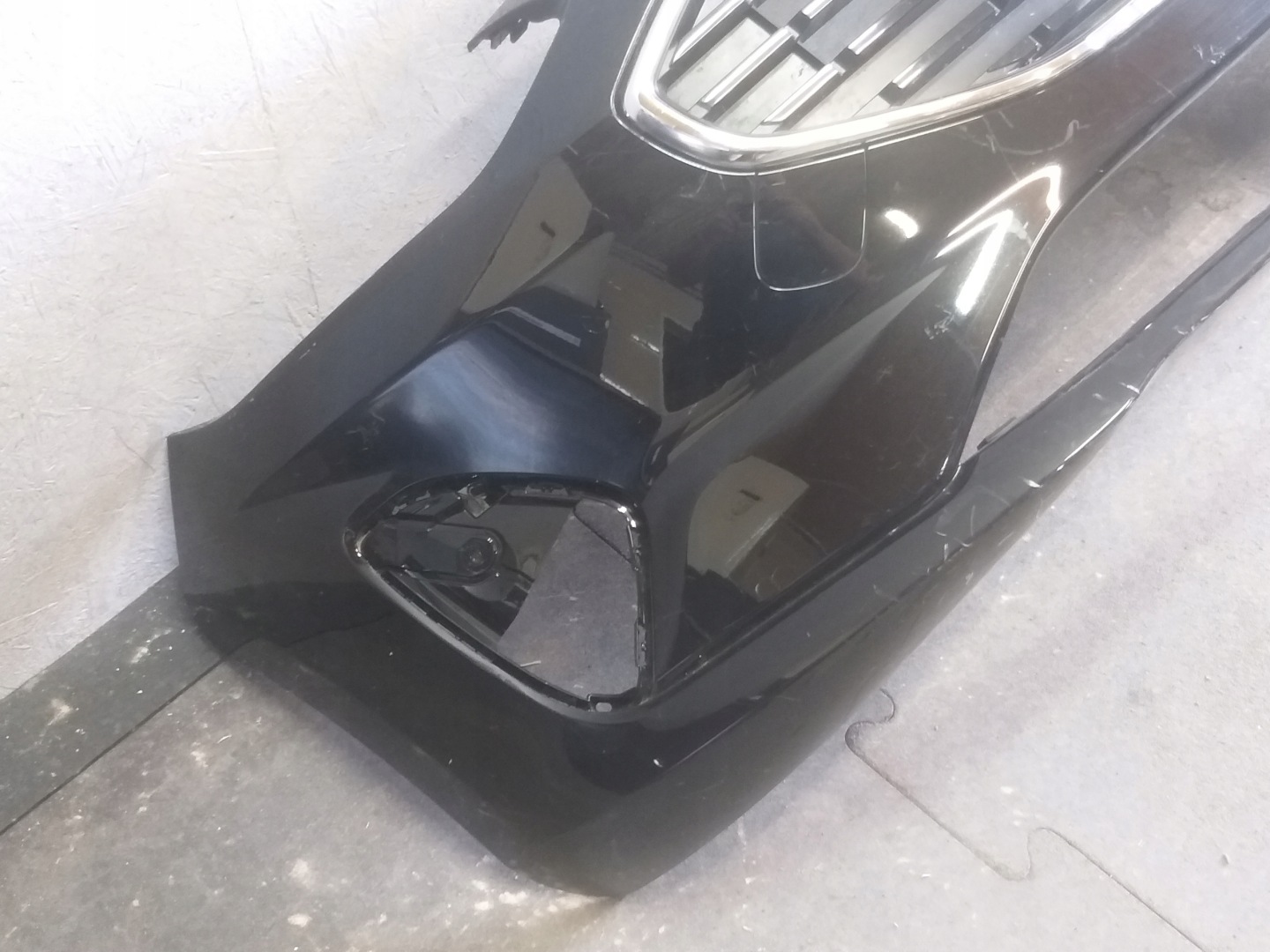 bumper front FORD FIESTA MK8 LIFT