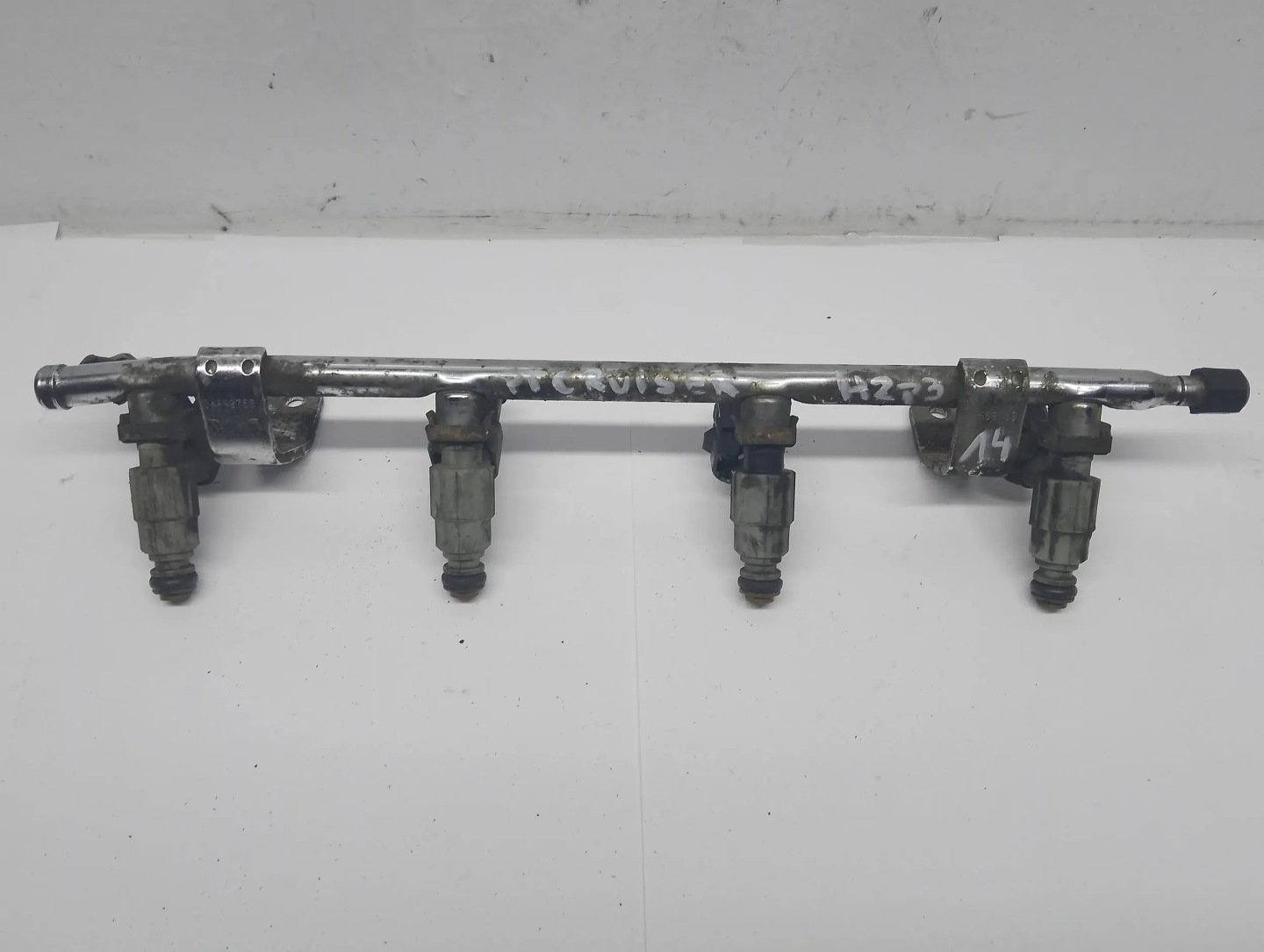 Rampe injection Chrysler Pt Cruiser 04669768