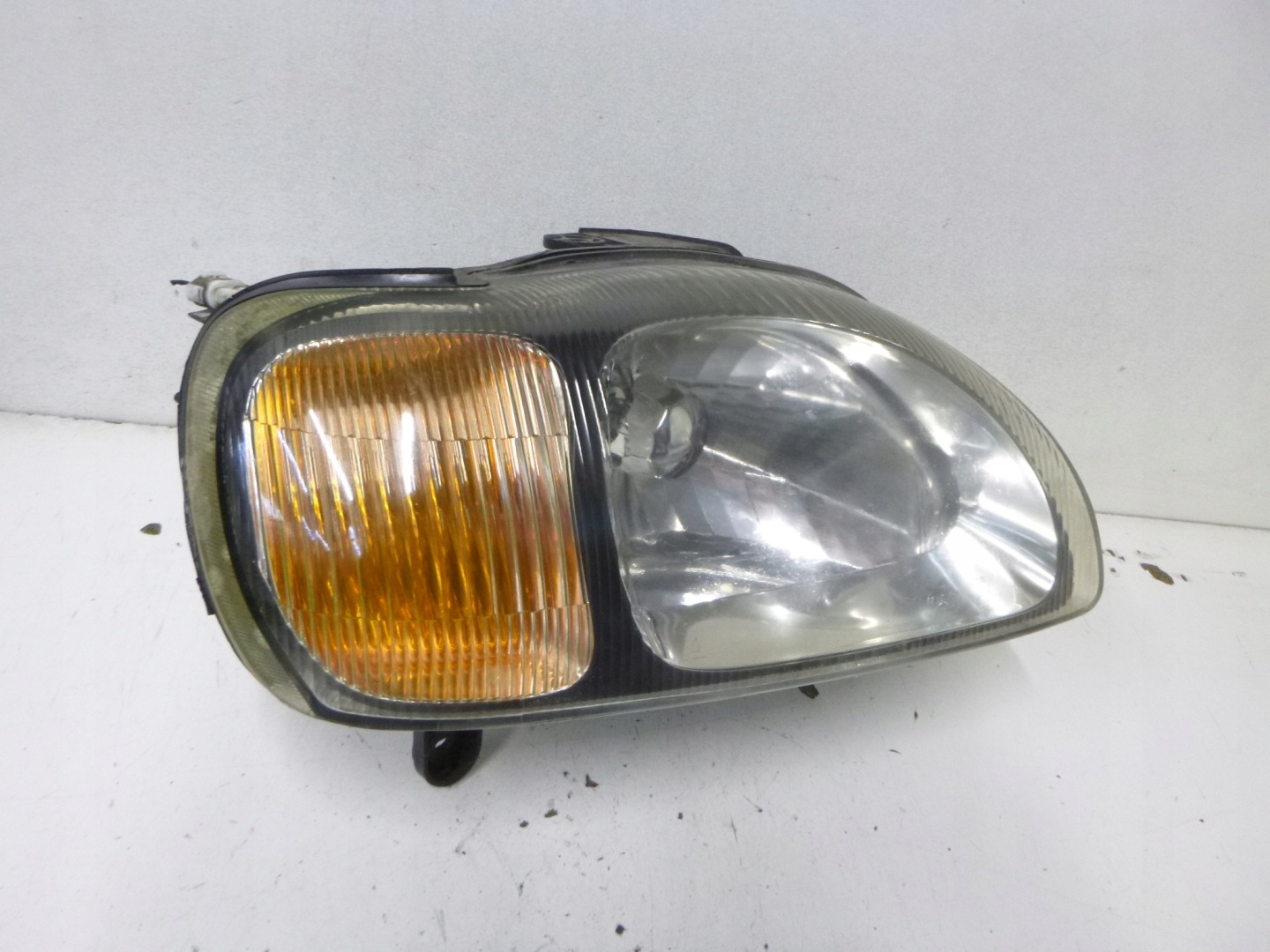 light front Suzuki Baleno Lift 2001r.