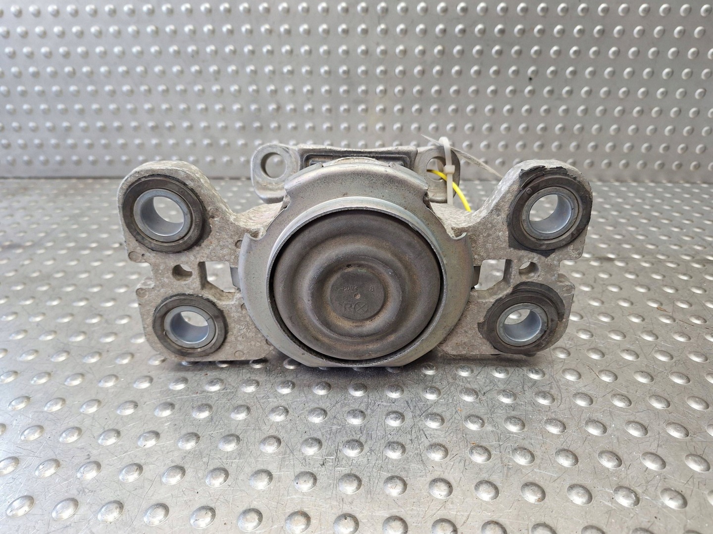 Boîte vitesse montage support patte EJ32-7M121-AD RANGE ROVER EVOQUE 2.0D