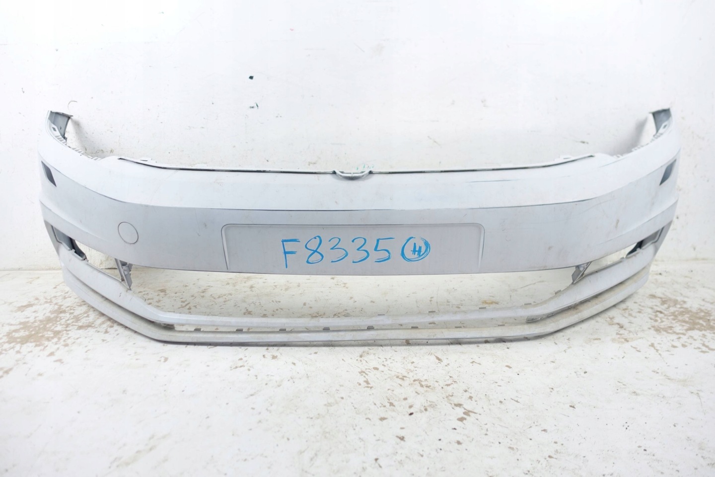 bumper front front VW TOURAN III 5TA 2015- washers 5TA807221AL