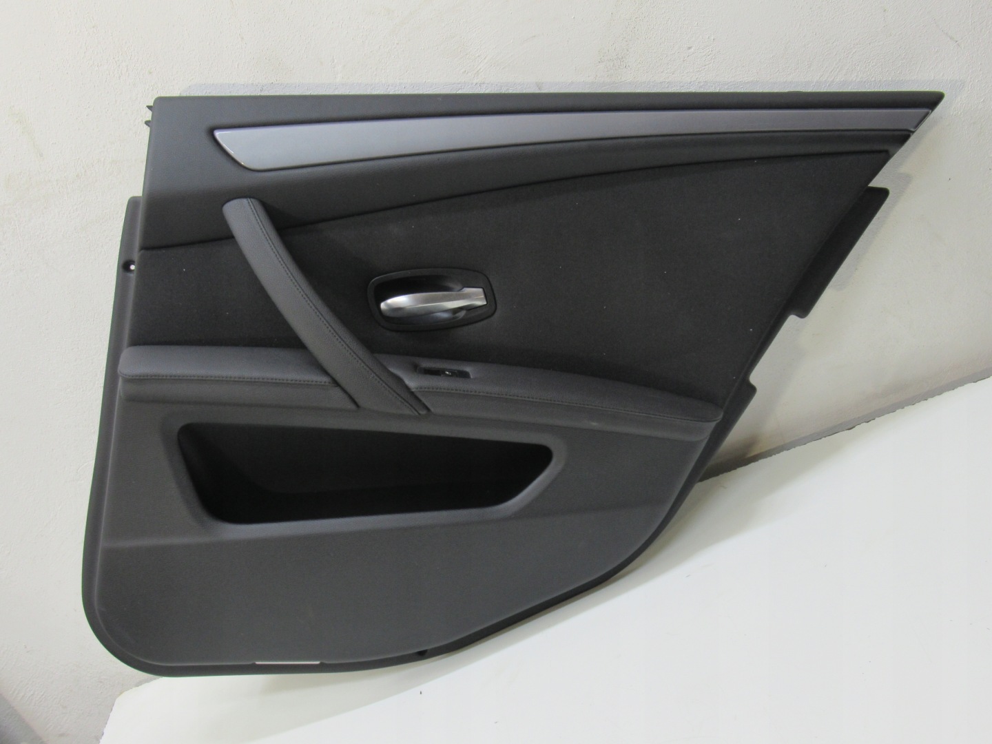BMW E61 side upholstery door right rear part 07R EU