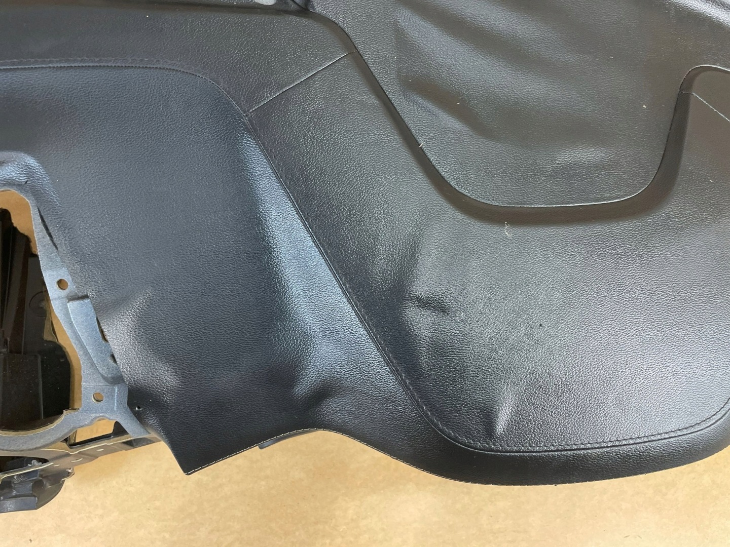 dashboard instrument panel cockpit upholstery VOLVO XC60 II 2017- HEAD UP ANGLIK UK 31