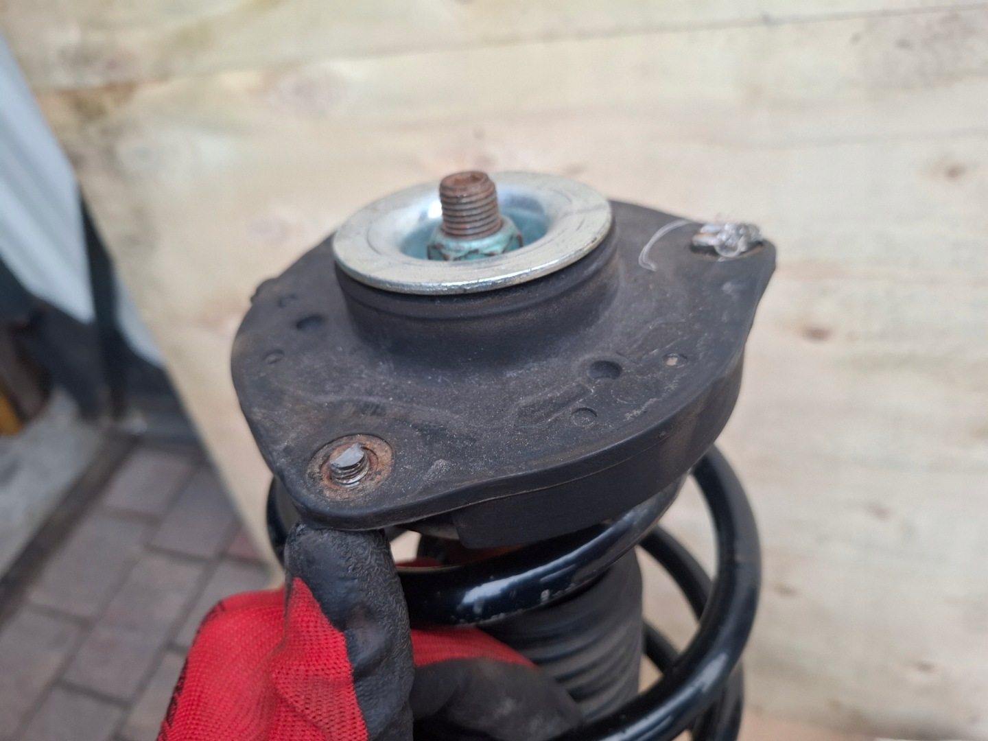 McPherson swing right front 2.0TDI VW TIGUAN and 14r