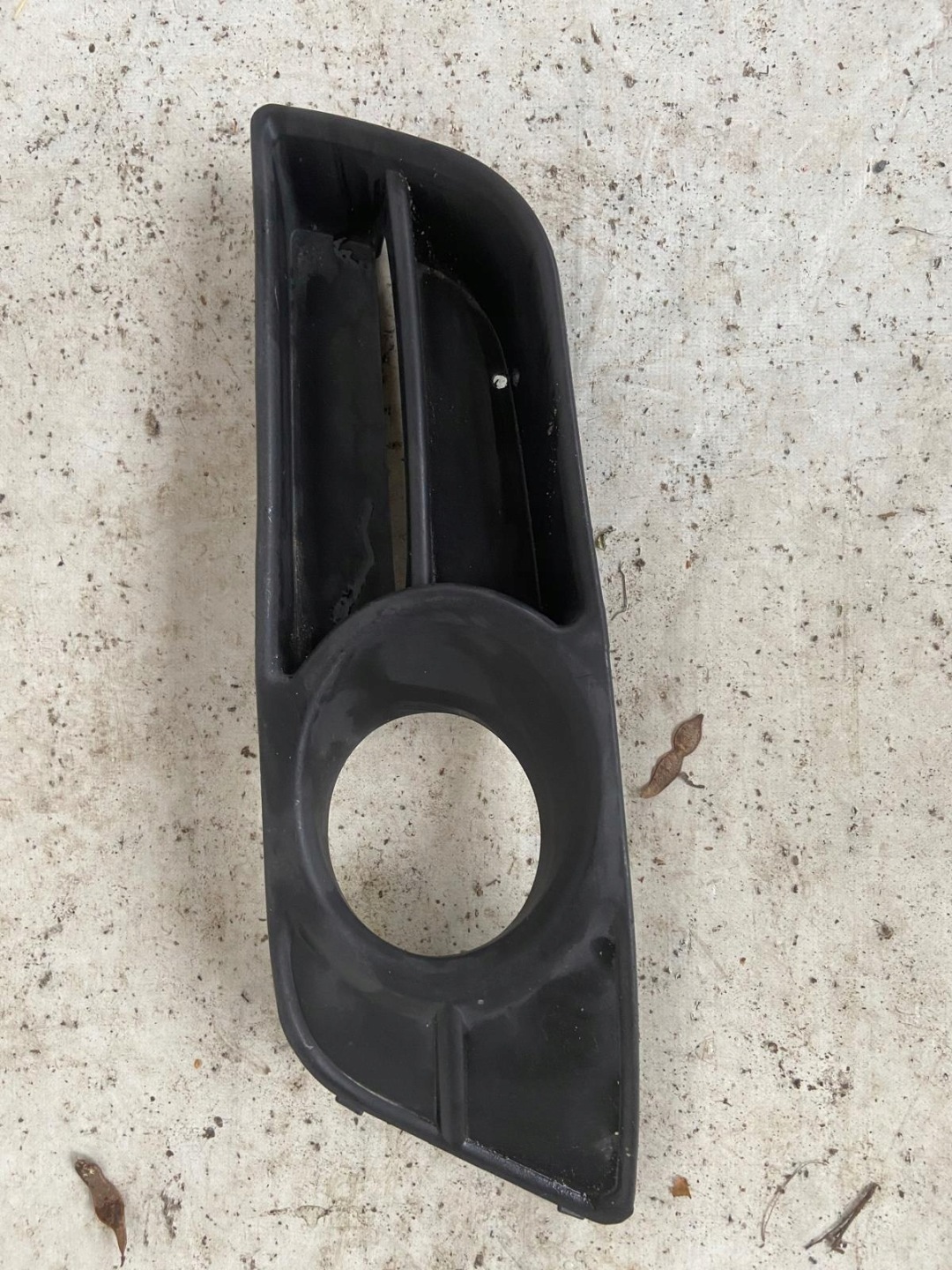 TOYOTA COROLLA E12 04- grid of a bumper front right
