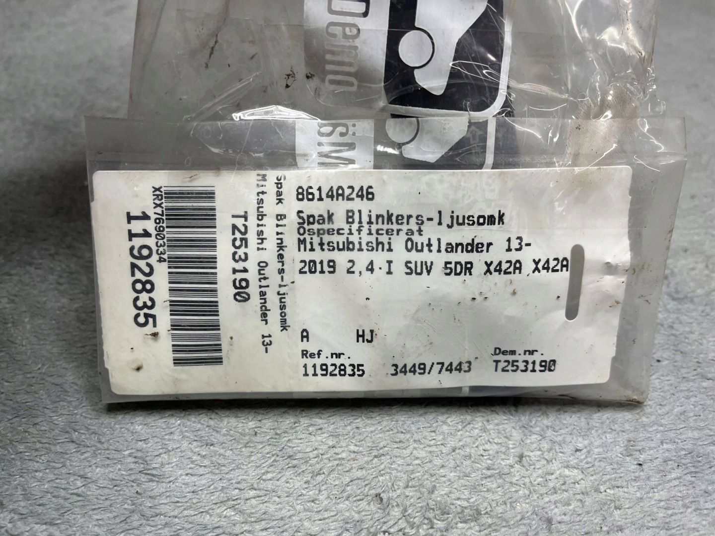 commodo indicateurs de direction Mitsubishi Outlander 8614A246