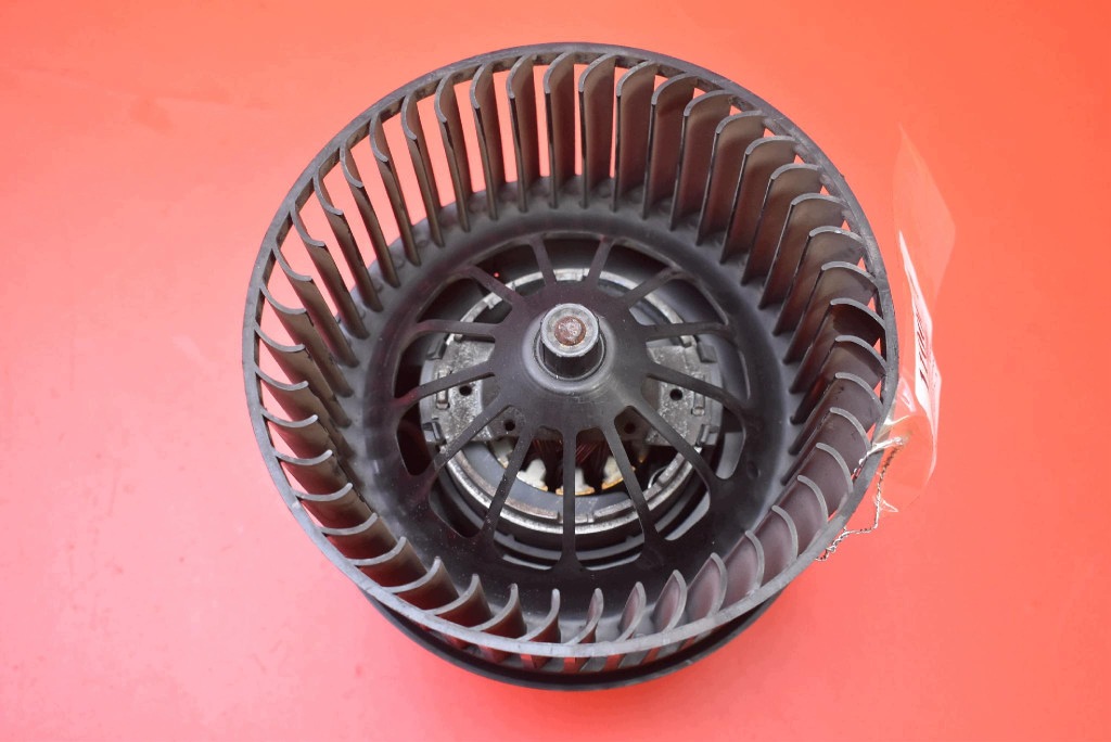 DMUCHAWA Lüfter des lüfters EU AV6N-18456-CA FORD TRANSIT CONNECT MK2 13-20