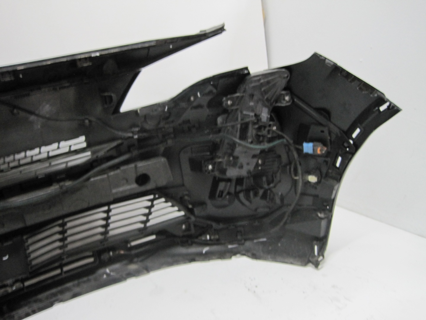 bumper front PEUGEOT 5008 GT 6 PDC 23R BLACK front