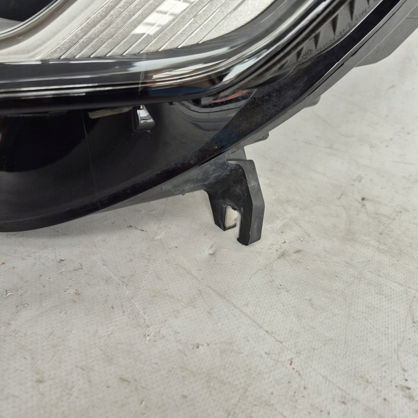 AUDI A6 C7 4G0 LIFT 14- light left front front XENON 4G0941005F
