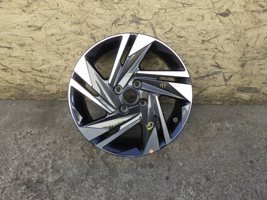 HYUNDAI 16 6J x 16 5x114.3 ET50 disk hliníkový