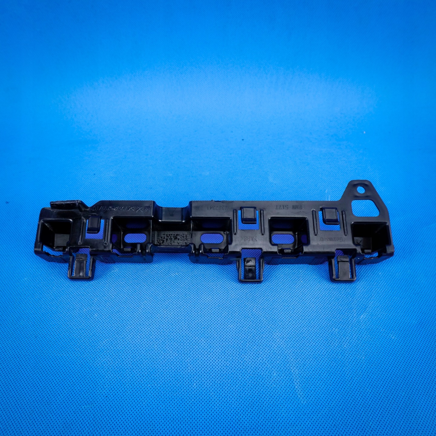 Support Support plaque Couvertures progowej Gauche BMW 5 G30 M 51777387341 7387341 59km