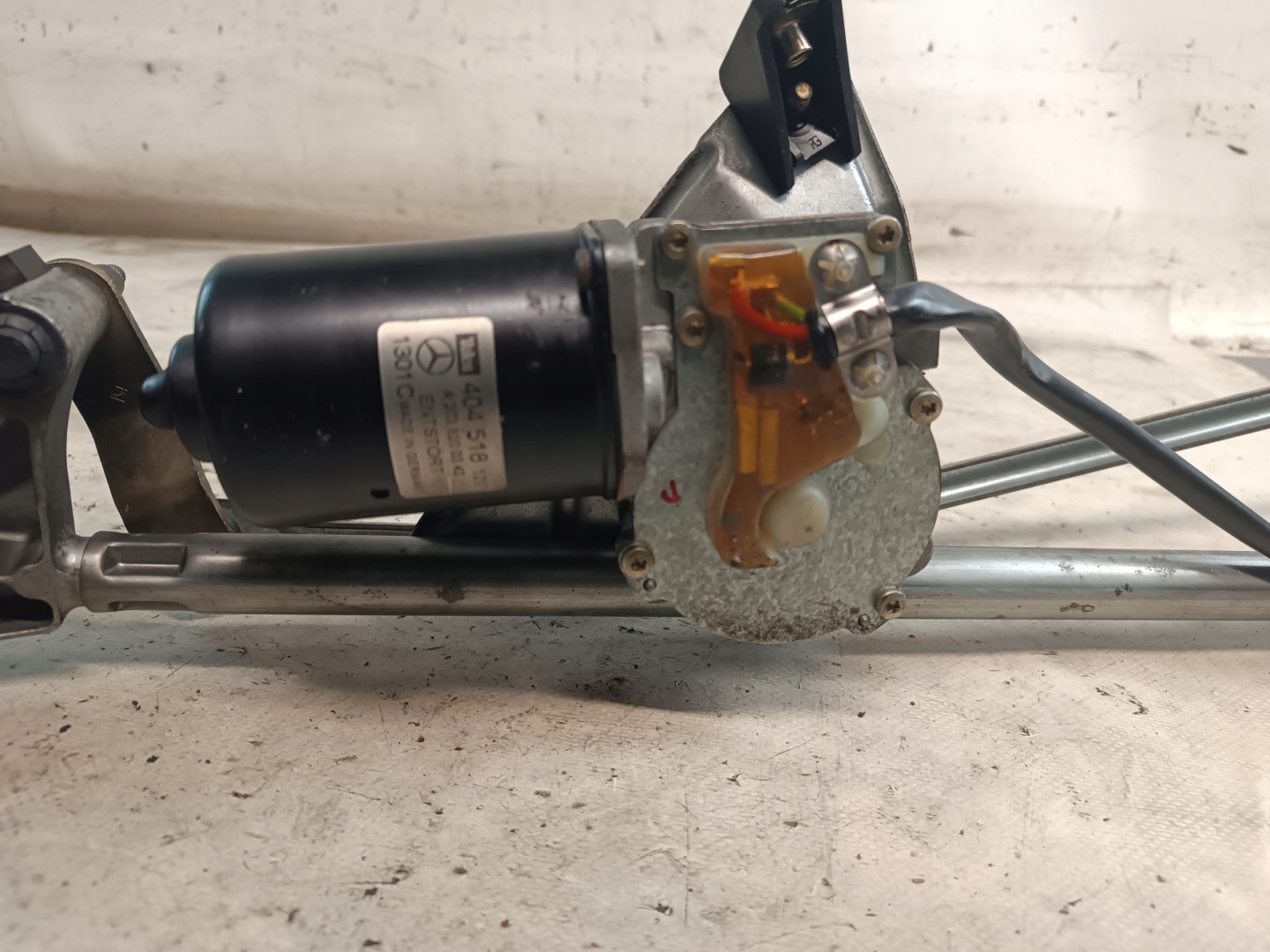 MERCEDES W203 Gestänge Motor Wischer