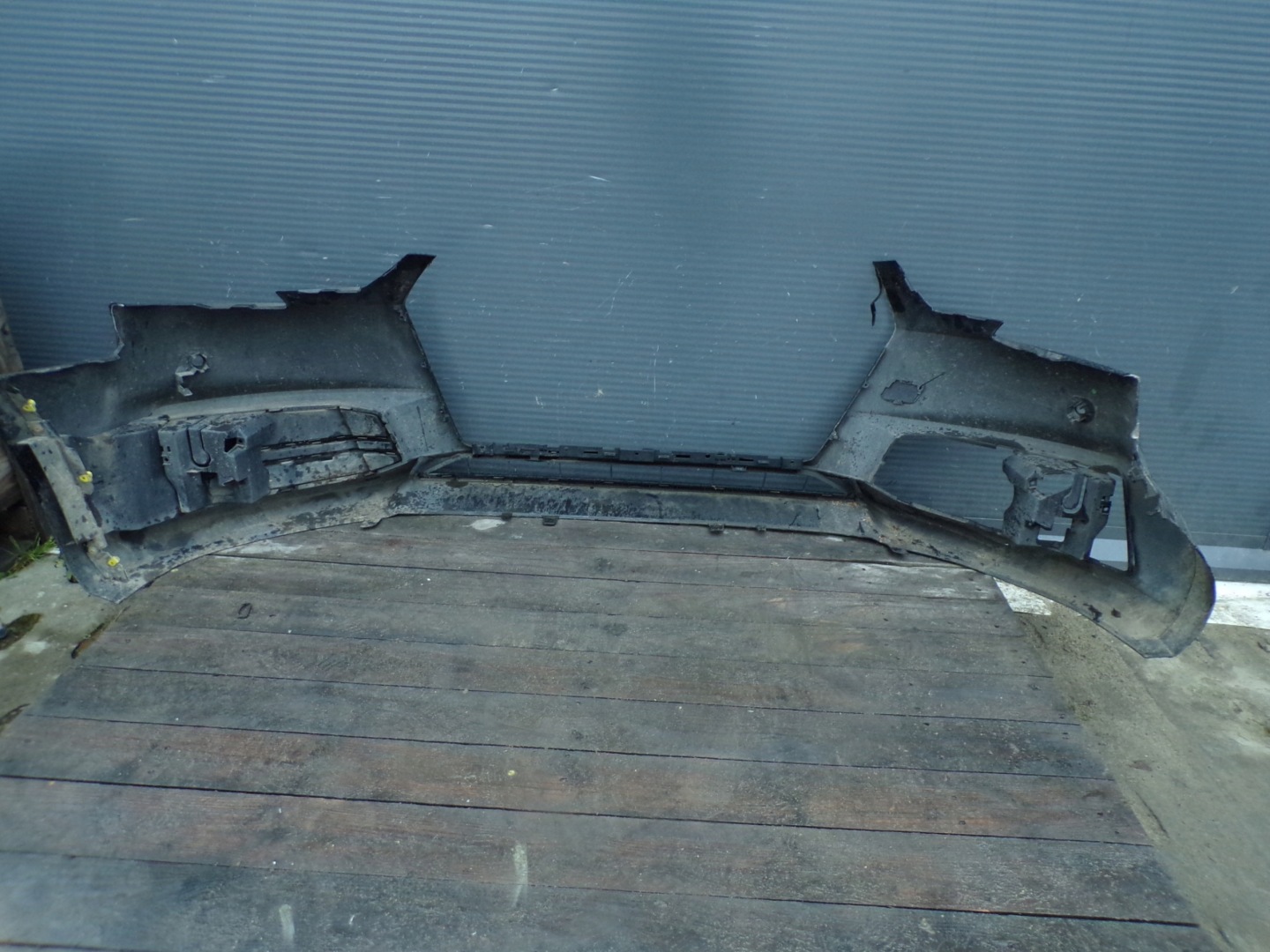 Frontstoßstange vorne AUDI A4 B9 S-Line Farbe LY9T