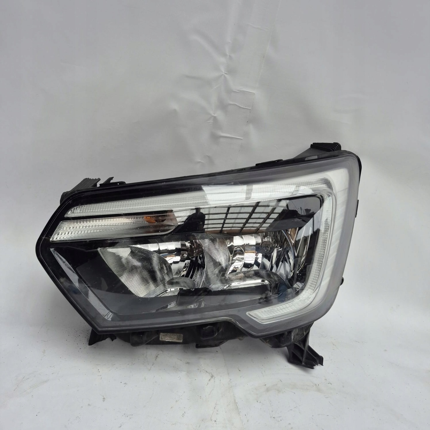 RENAULT MASTER III LIFT IV 2019- light left front front 260607867R