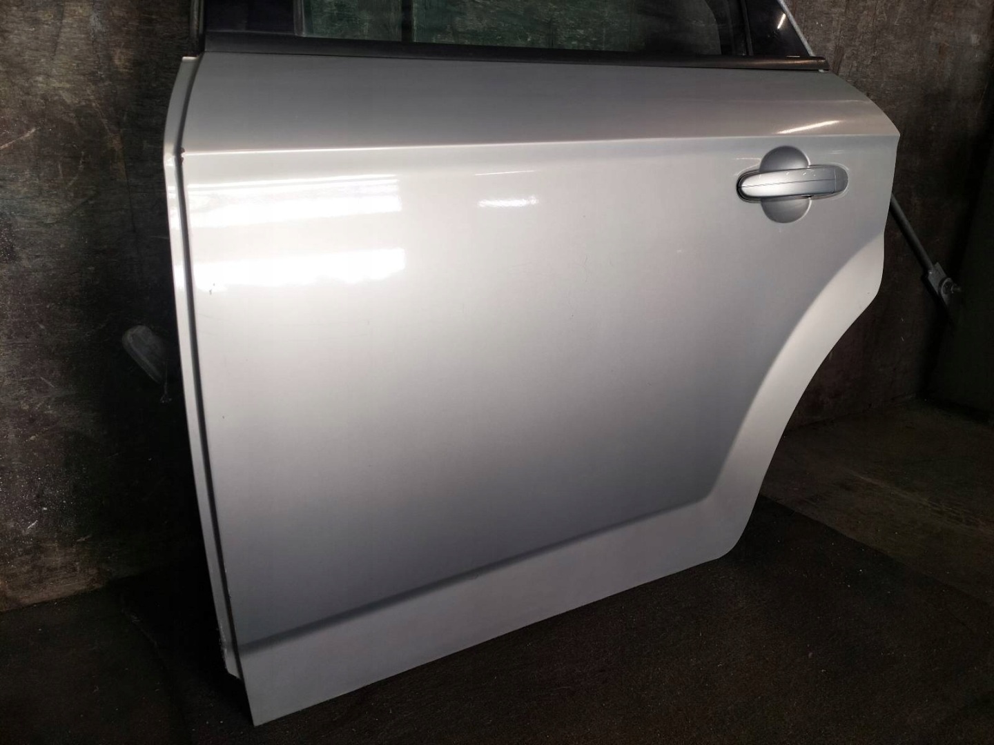 door complete left rear part FORD MONDEO MK4 D8