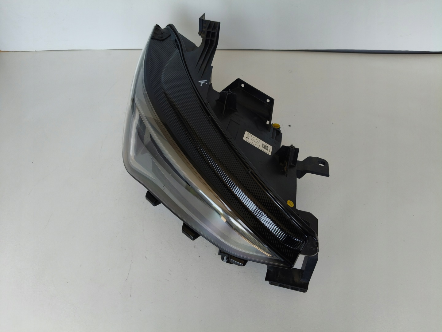 light right REFLEKTOR SEAT CUPRA BORN 10E 21- FULL LED